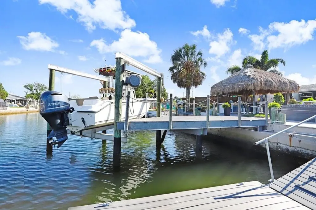 13400 Neptune Drive Hudson FL 34667