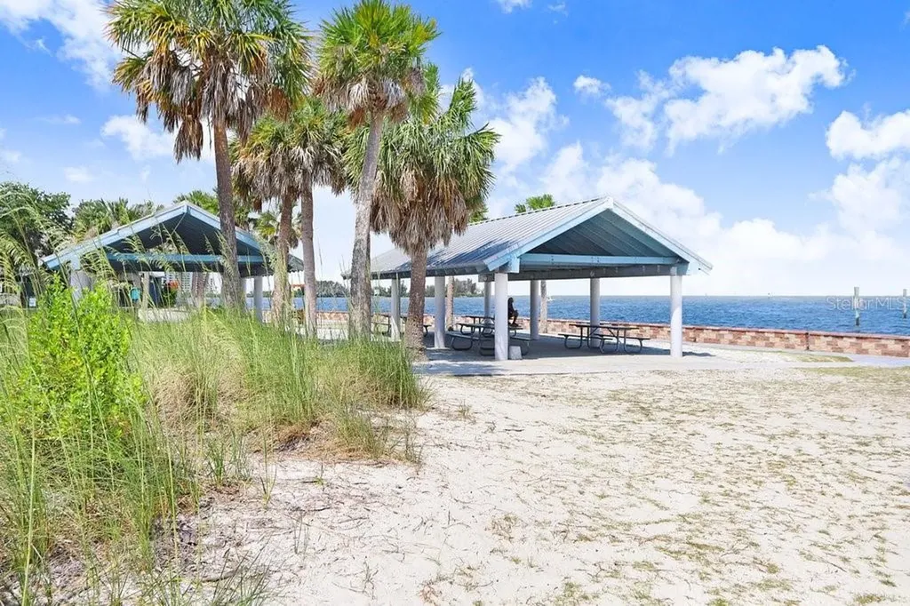 13400 Neptune Drive Hudson FL 34667