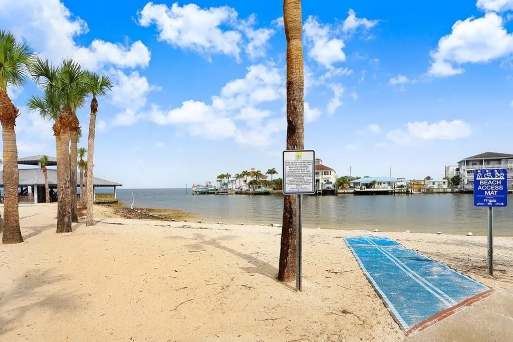 13400 Neptune Drive Hudson FL 34667