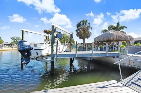 13400 Neptune Drive Hudson FL 34667