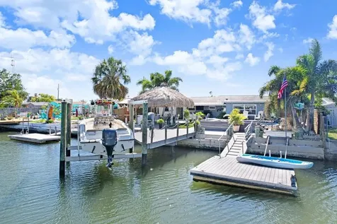 13400 Neptune Drive Hudson FL 34667