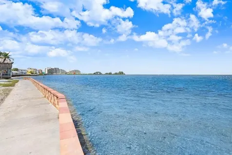 13400 Neptune Drive Hudson FL 34667