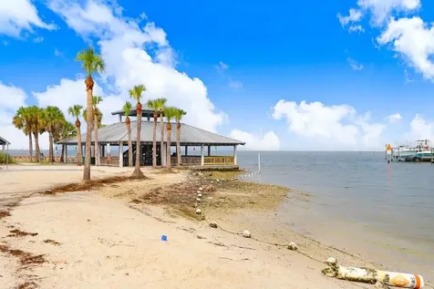 13400 Neptune Drive Hudson FL 34667