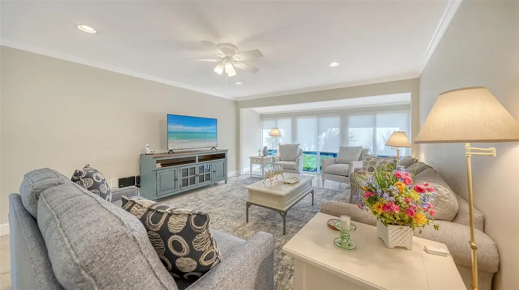 206 Hourglass Way Sarasota FL 34242