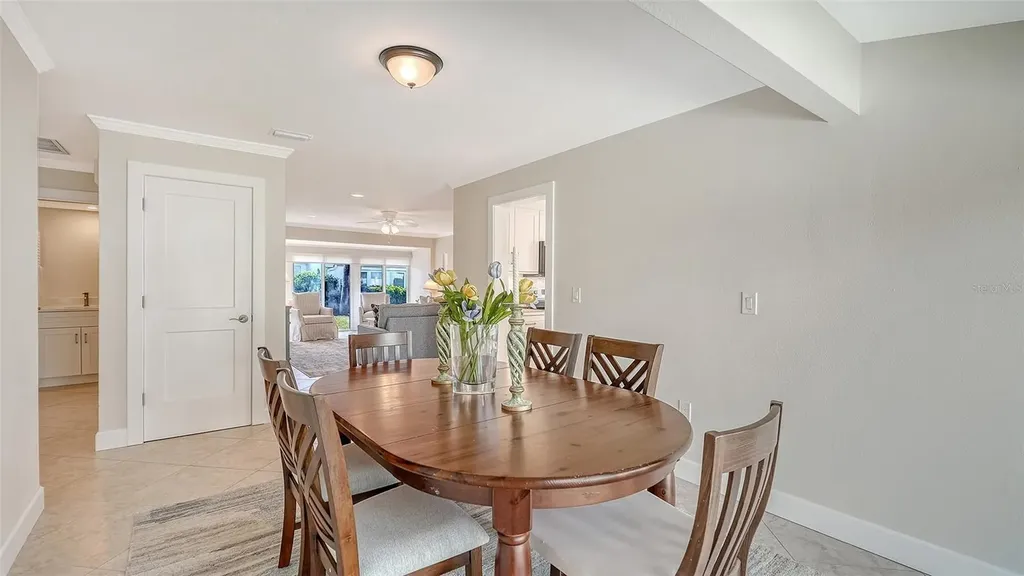 206 Hourglass Way Sarasota FL 34242
