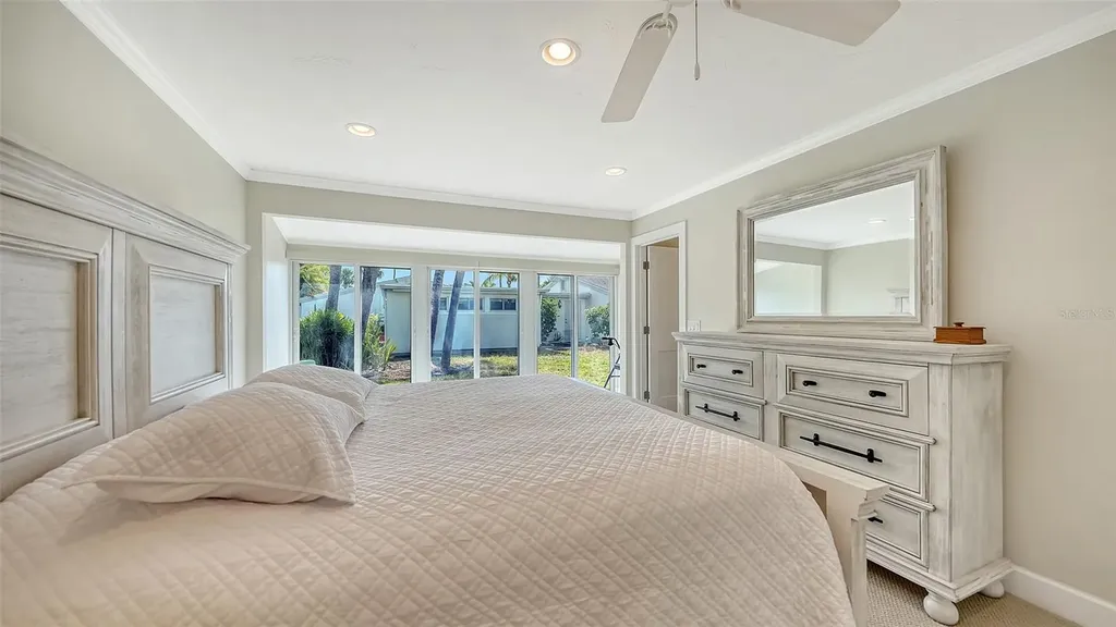 206 Hourglass Way Sarasota FL 34242