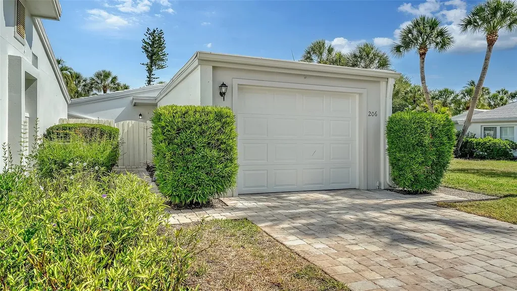 206 Hourglass Way Sarasota FL 34242