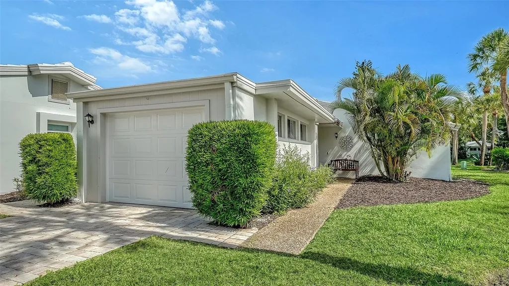 206 Hourglass Way Sarasota FL 34242