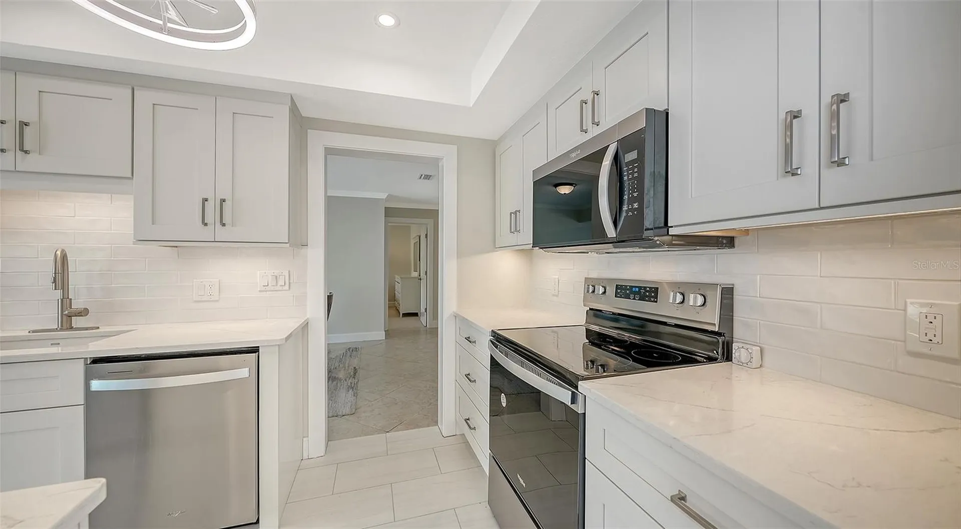 206 Hourglass Way Sarasota FL 34242