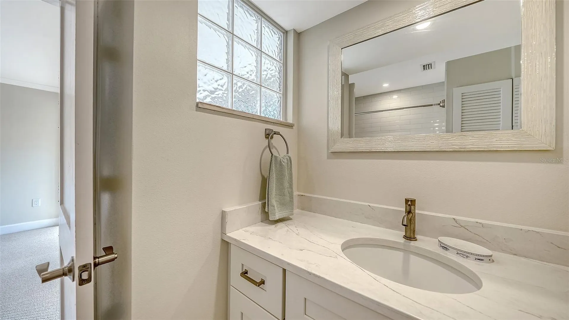 206 Hourglass Way Sarasota FL 34242