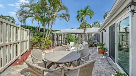 206 Hourglass Way Sarasota FL 34242