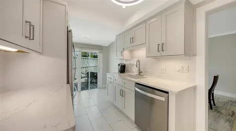206 Hourglass Way Sarasota FL 34242
