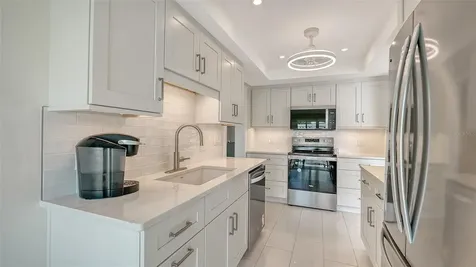 206 Hourglass Way Sarasota FL 34242