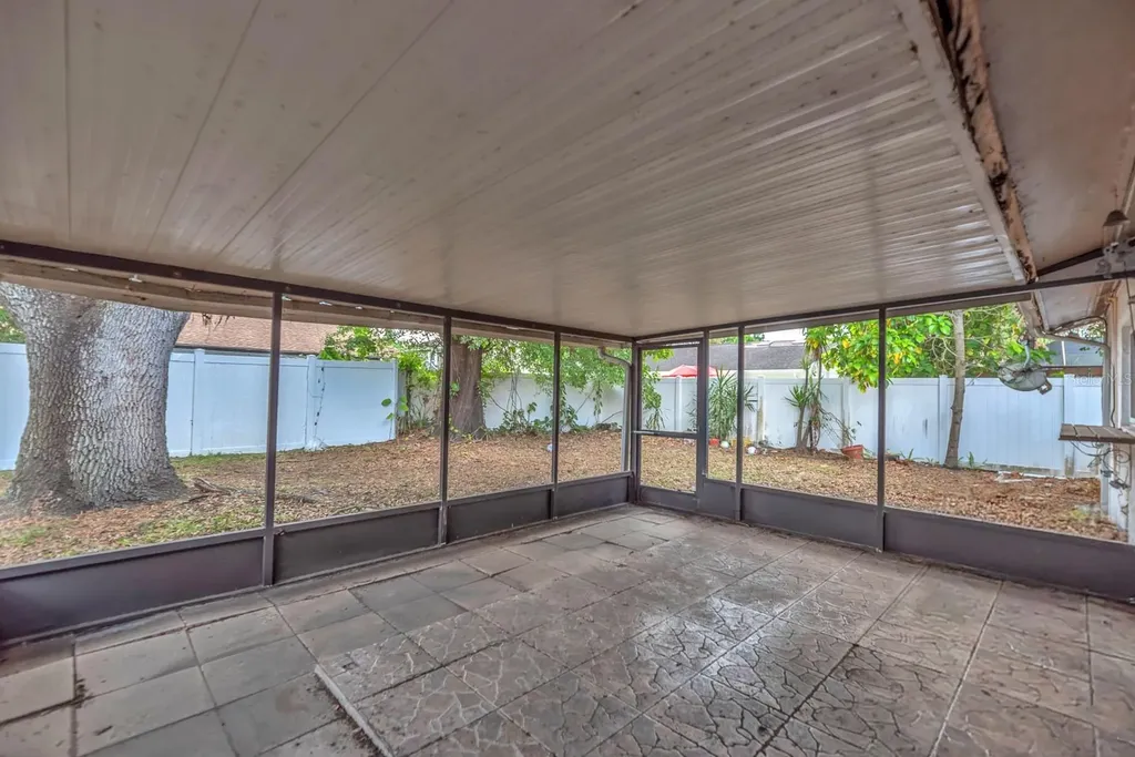 6606 Twelve Oaks Boulevard Tampa FL 33634