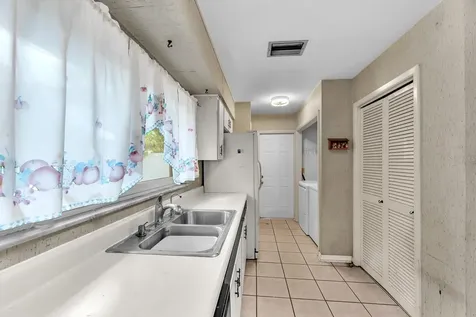 6606 Twelve Oaks Boulevard Tampa FL 33634