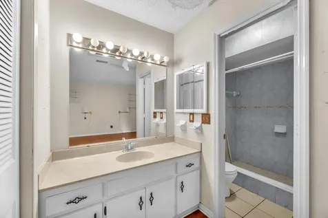 6606 Twelve Oaks Boulevard Tampa FL 33634