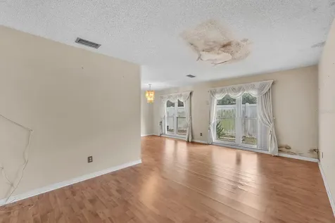 6606 Twelve Oaks Boulevard Tampa FL 33634