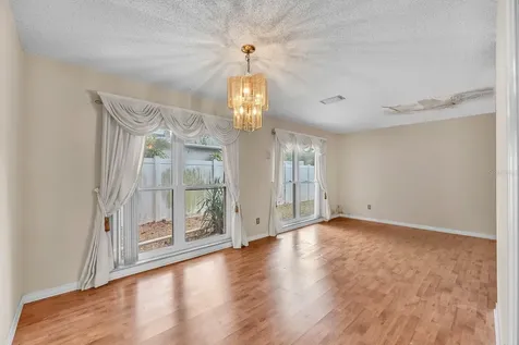 6606 Twelve Oaks Boulevard Tampa FL 33634