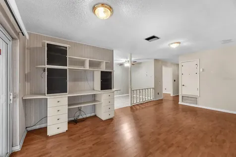6606 Twelve Oaks Boulevard Tampa FL 33634