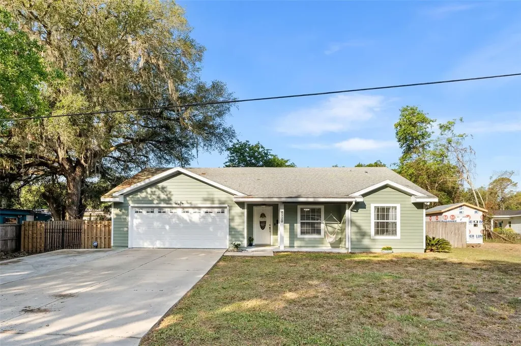 4928 SW 63rd Court Gainesville FL 32608