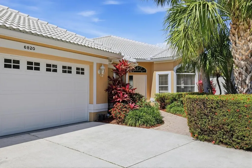 6820 Avenida Marbella Sarasota FL 34238