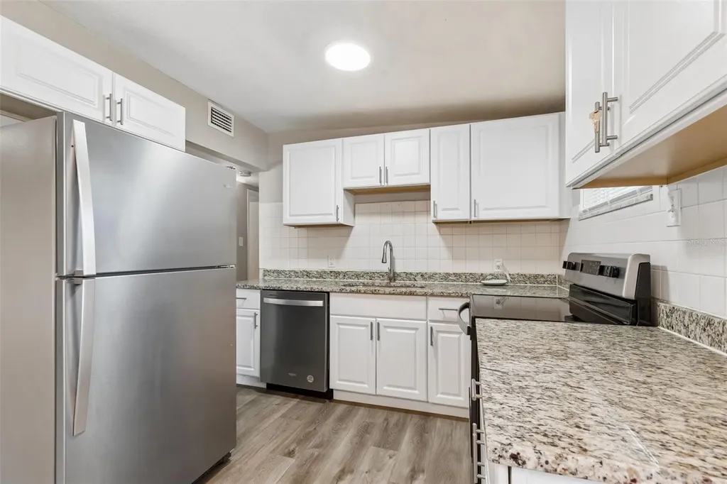 9228 82nd Way Seminole FL 33777