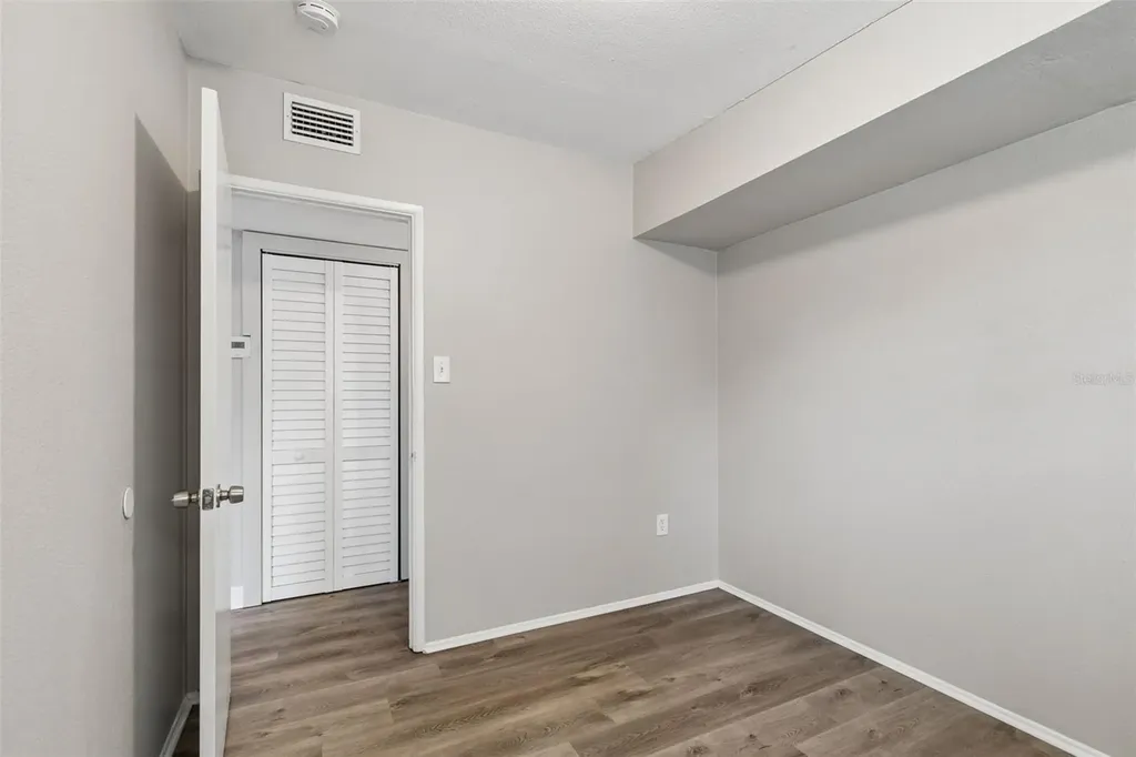 9228 82nd Way Seminole FL 33777
