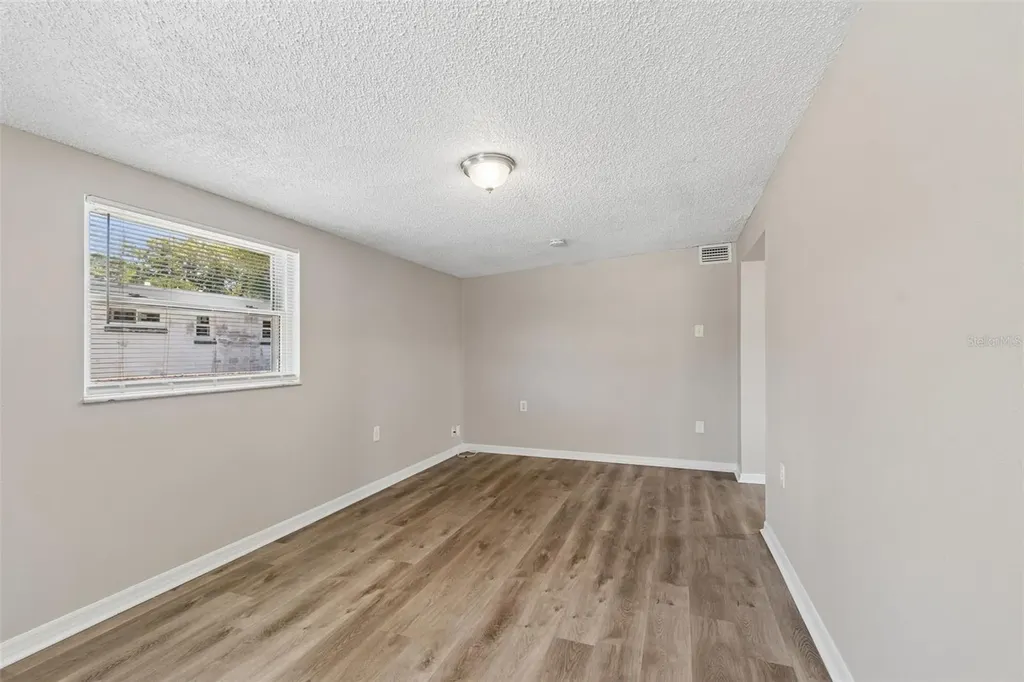 9228 82nd Way Seminole FL 33777