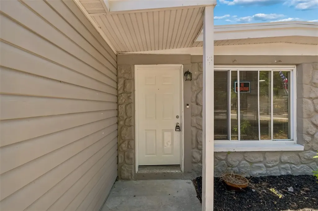 9228 82nd Way Seminole FL 33777