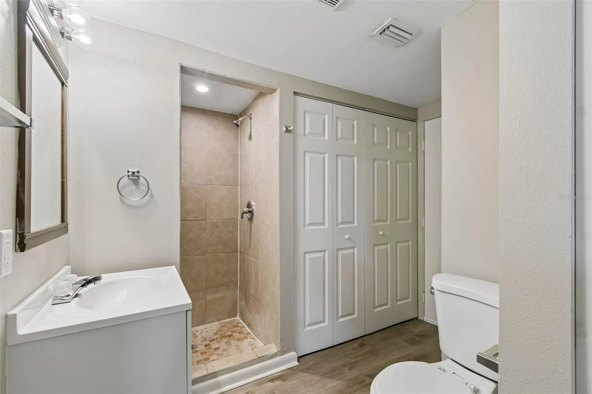 9228 82nd Way Seminole FL 33777