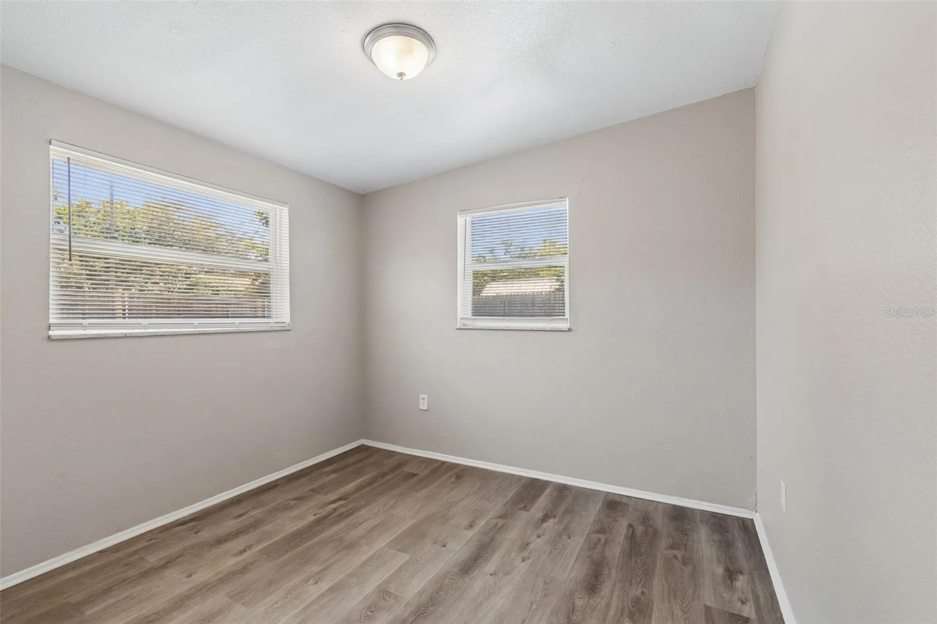 9228 82nd Way Seminole FL 33777