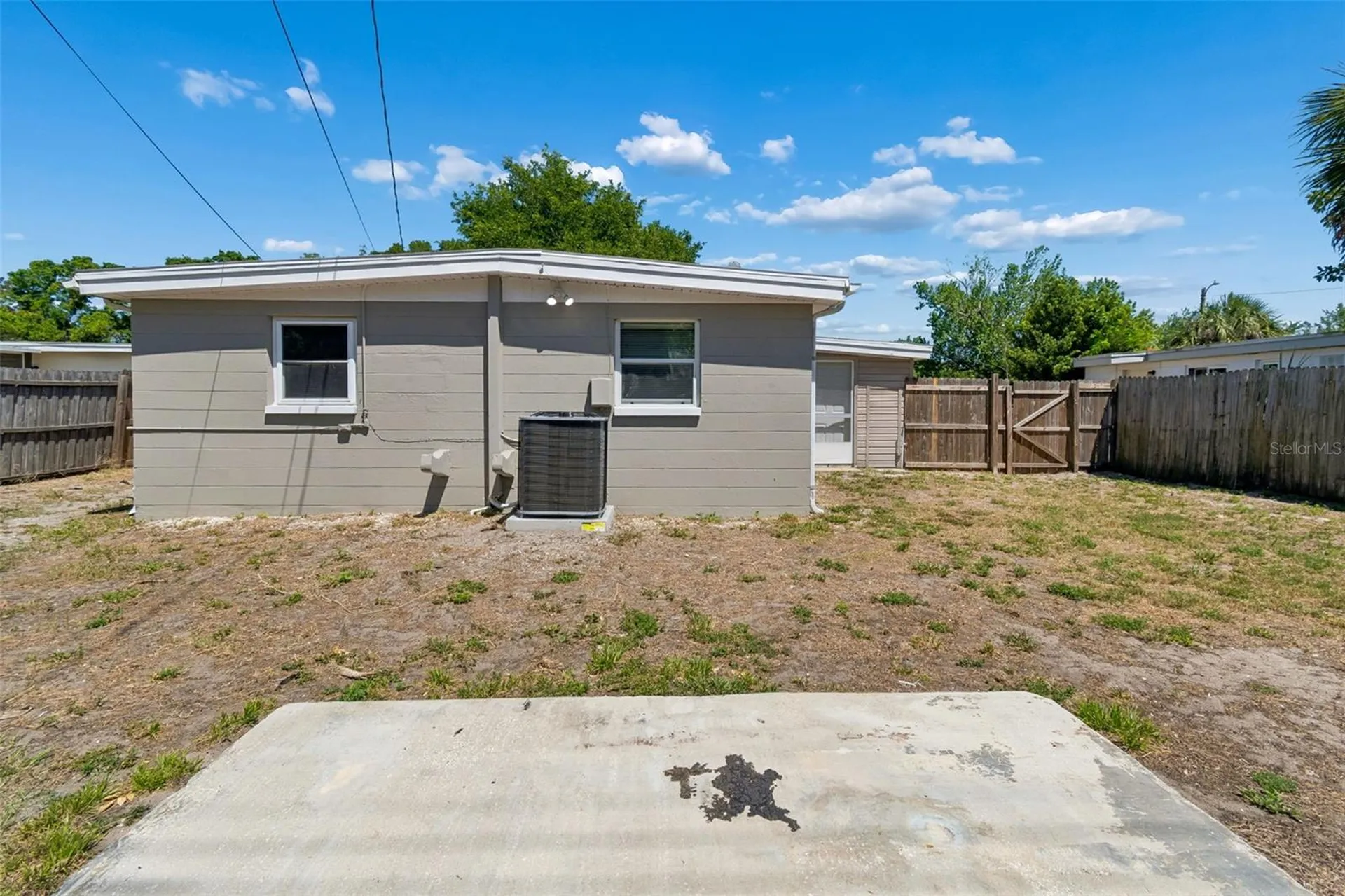 9228 82nd Way Seminole FL 33777