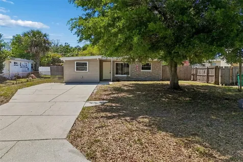 9228 82nd Way Seminole FL 33777