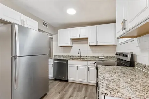9228 82nd Way Seminole FL 33777