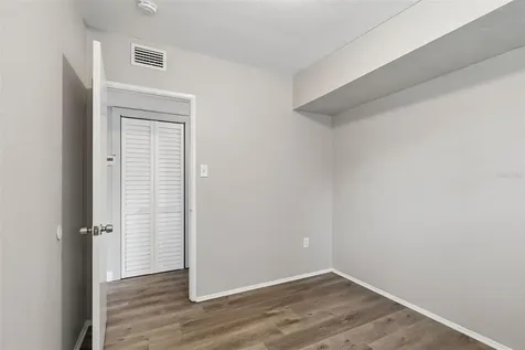 9228 82nd Way Seminole FL 33777