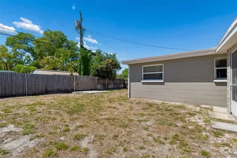 9228 82nd Way Seminole FL 33777