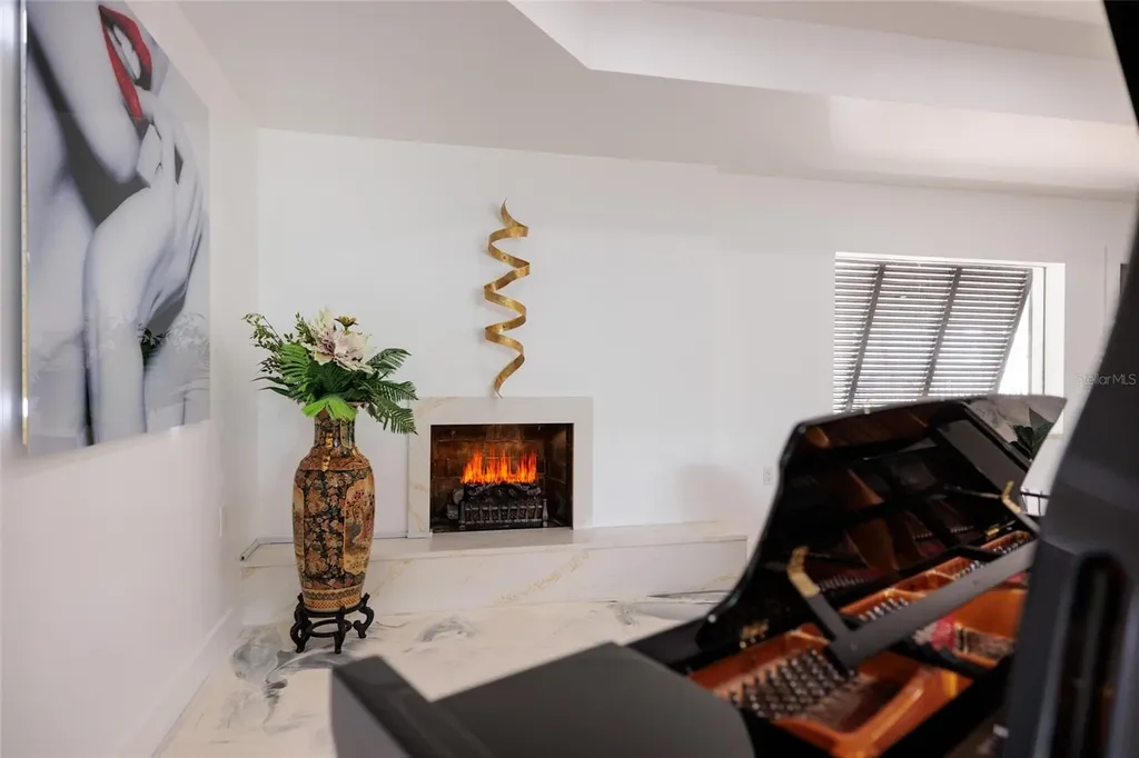 2216 S Occident Street Tampa FL 33629