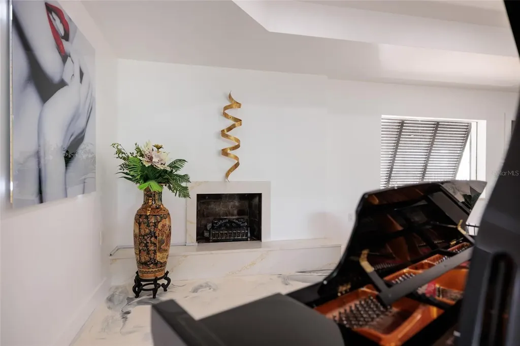 2216 S Occident Street Tampa FL 33629