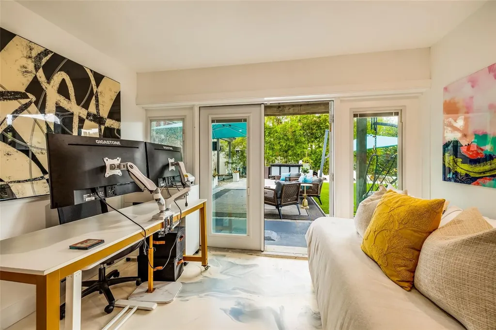 2216 S Occident Street Tampa FL 33629