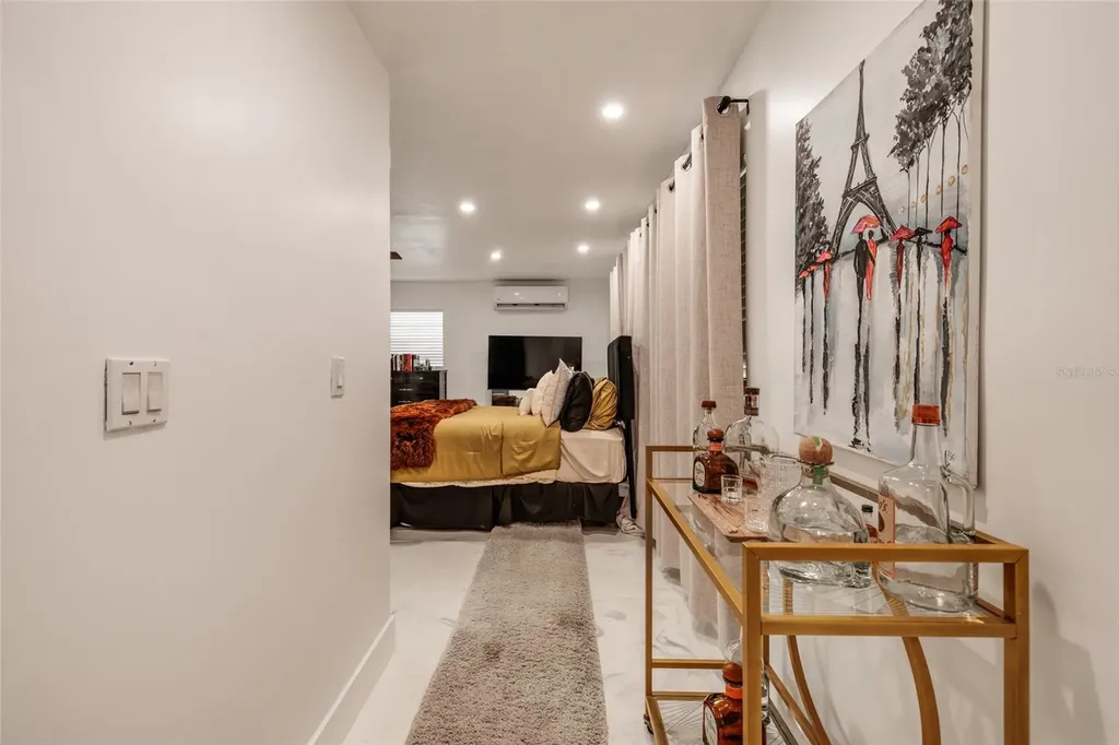 2216 S Occident Street Tampa FL 33629