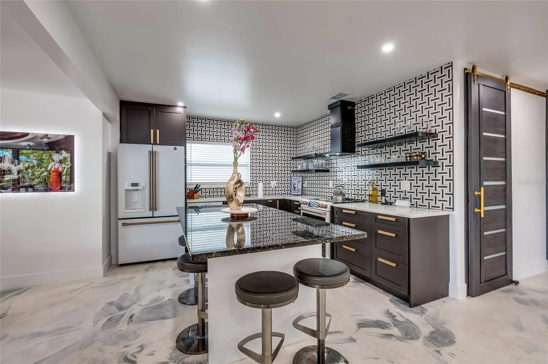 2216 S Occident Street Tampa FL 33629