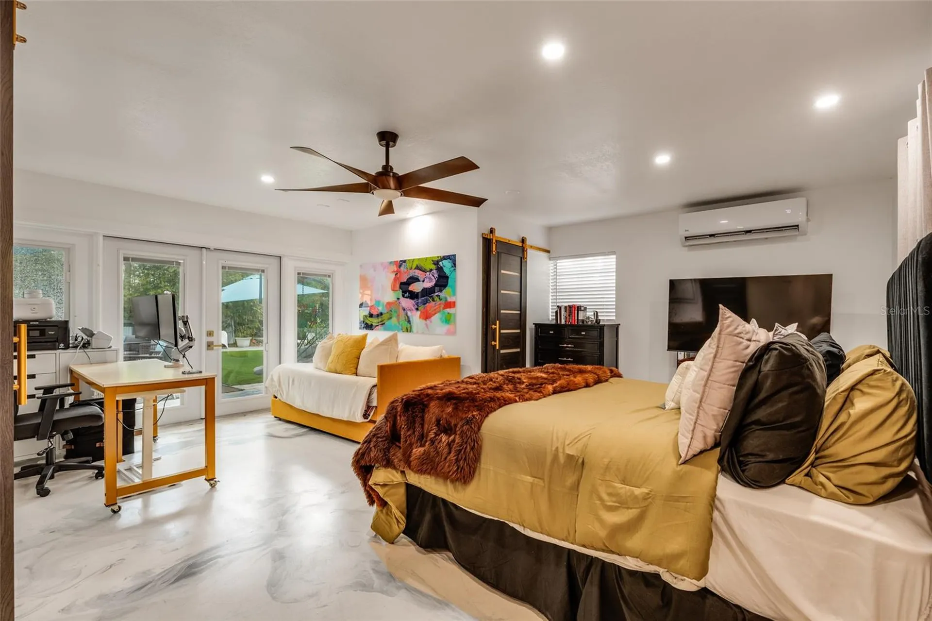 2216 S Occident Street Tampa FL 33629