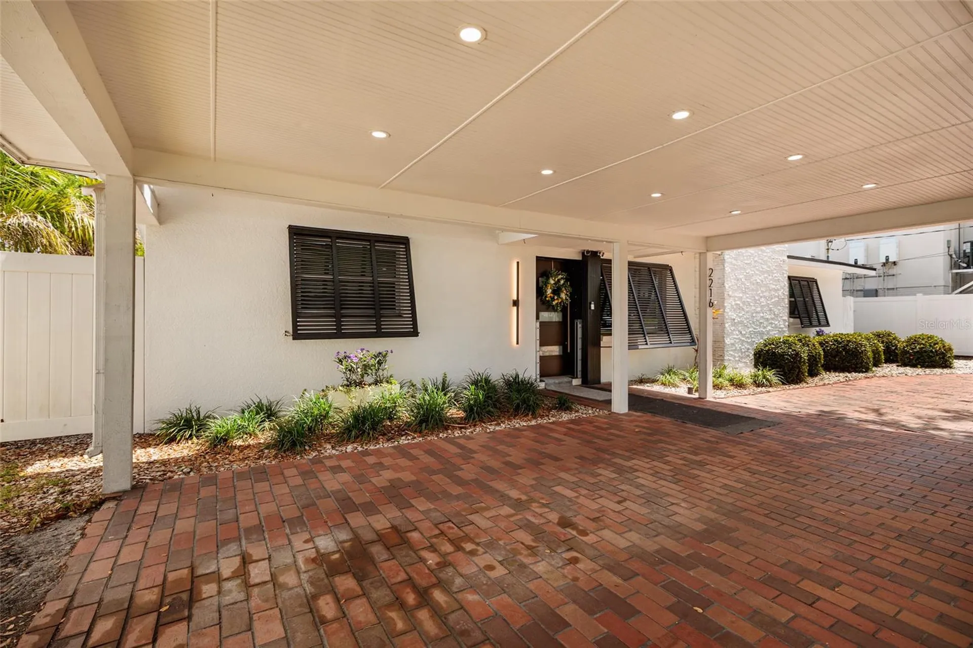 2216 S Occident Street Tampa FL 33629
