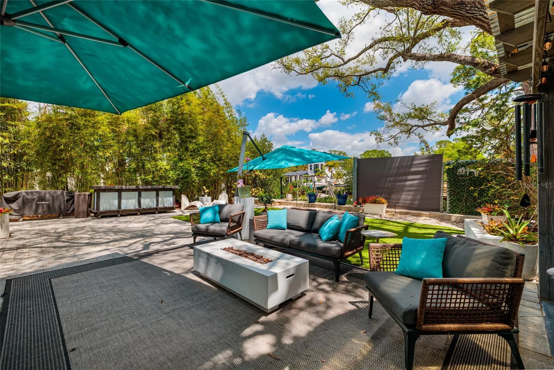2216 S Occident Street Tampa FL 33629