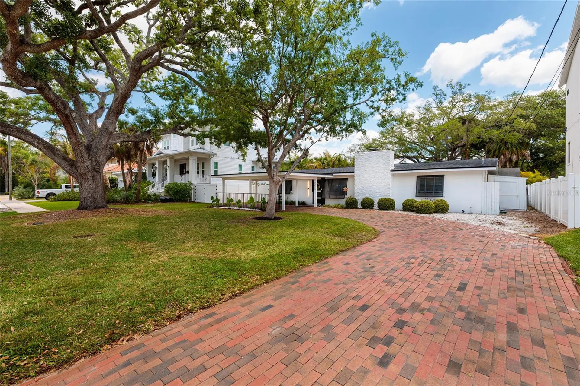 2216 S Occident Street Tampa FL 33629