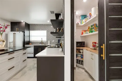2216 S Occident Street Tampa FL 33629
