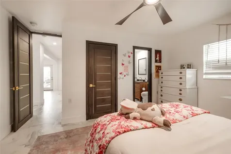 2216 S Occident Street Tampa FL 33629
