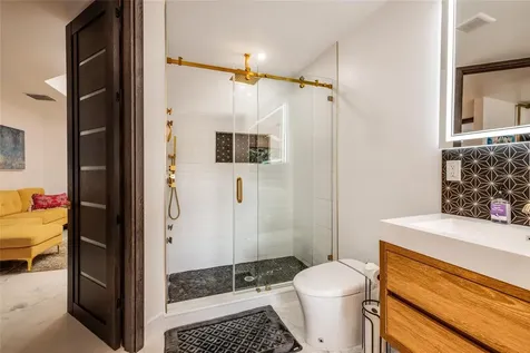 2216 S Occident Street Tampa FL 33629