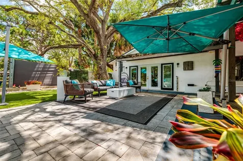 2216 S Occident Street Tampa FL 33629
