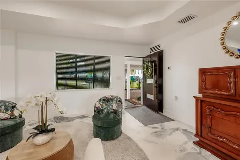 2216 S Occident Street Tampa FL 33629